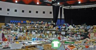 Photo de la bourse aux vêtements Bourse bazar video bien-etre livres jouets decorations noel