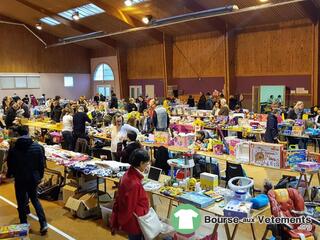 Photo de la bourse aux vêtements bourse aux jouets