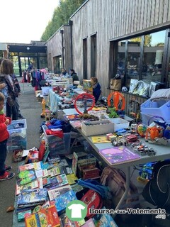 Photo de la bourse aux vêtements Braderie des enfants