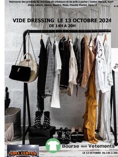 Photo de la bourse aux vêtements Dressing store vide dressing