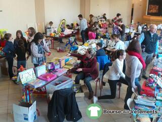 Photo de la bourse aux vêtements Foire aux jouets, vêtements enfants et puériculture