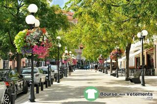 Photo de la bourse aux vêtements Vide-dressing