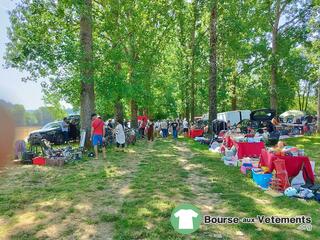 Photo de la bourse aux vêtements Vide-greniers, etc..